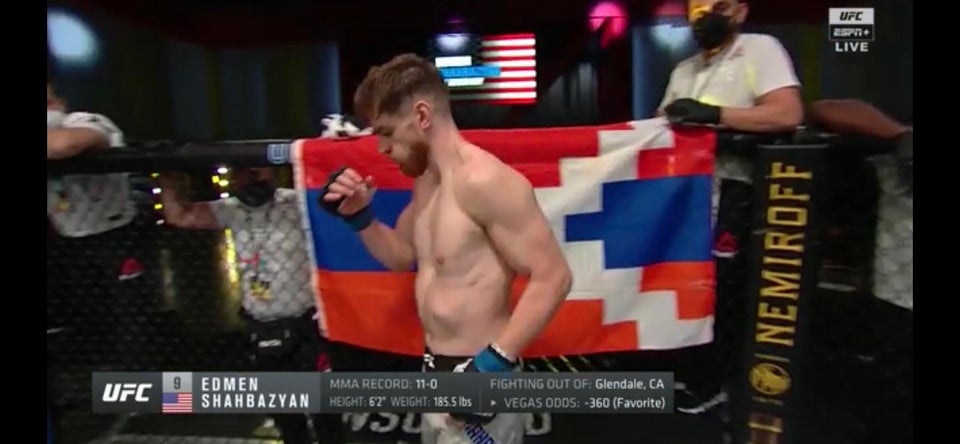 UFC-ի ներկայացուցիչն ազատվել է աշխատանքից ամերիկահայ մարզիկին Արցախի դրոշով ռինգ դուրս գալու թույլտվություն տալու համար