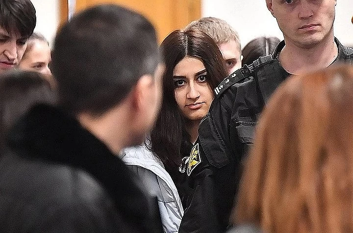Խաչատուրյան քույրերին տարել են դատարան