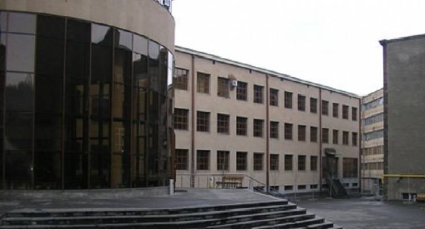 ԵՊՀ Հայ բանասիրության ֆակուլտետի և ԿԳՄՍ փոխնախարարի կարծիքները՝ կրթական փոփոխությունների վերաբերյալ