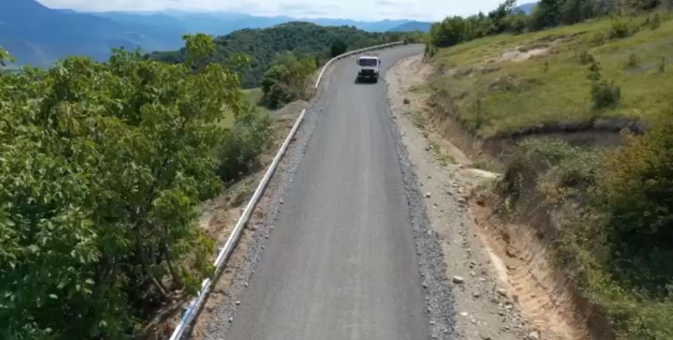 Մակարավանք տանող ճանապարհն ասֆալտապատվում է