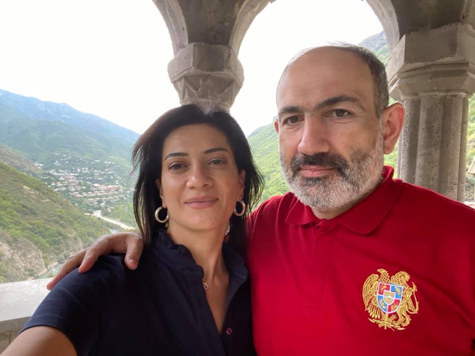 Փաշինյանը տիկնոջ հետ Քոբայրի վանքում է