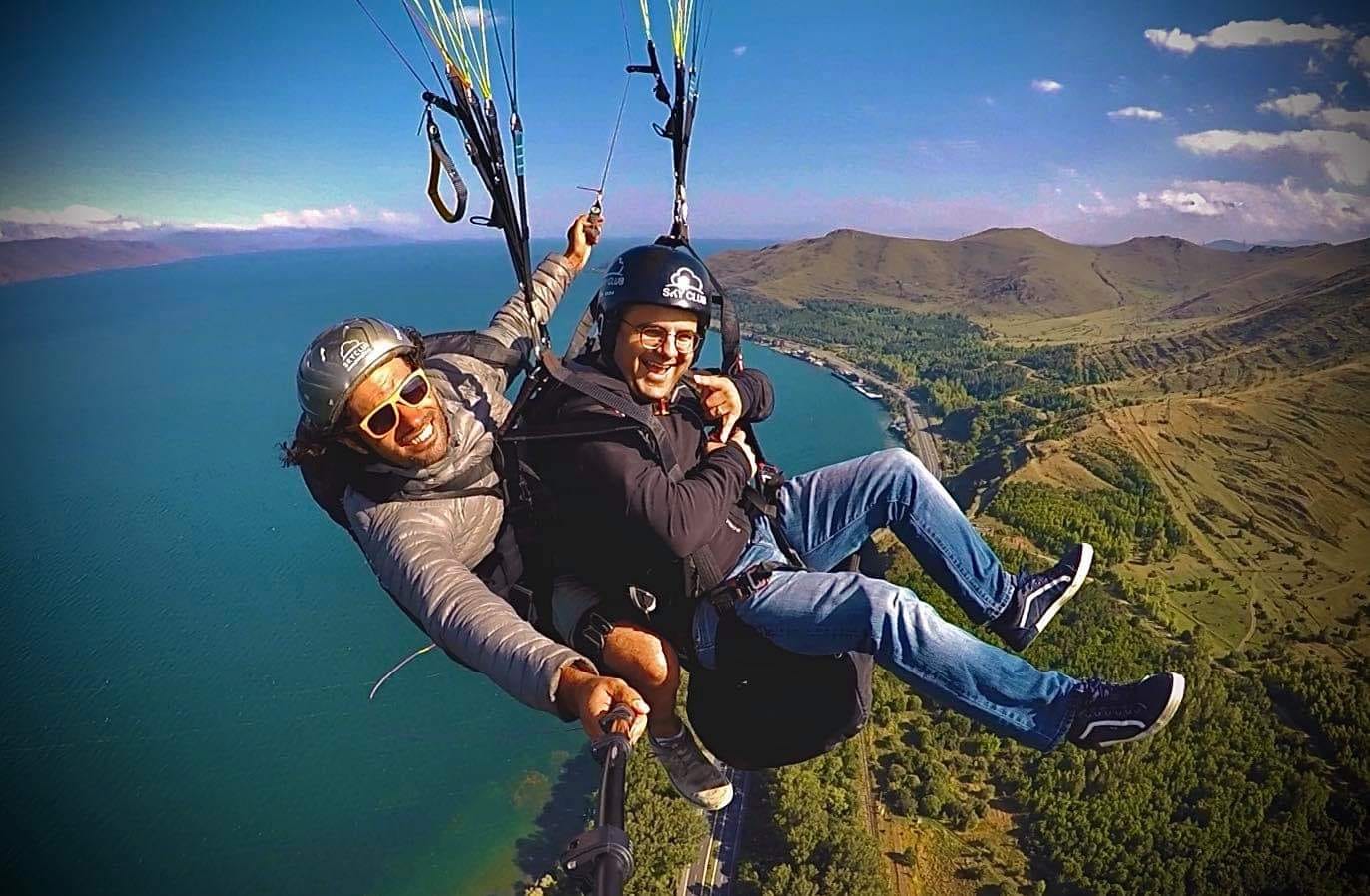 «Ո՞նցն են նոր կեդերս»․ Հակոբ Կարապետյանը պարապլանով թռիչքից լուսանկար է հրապարակել