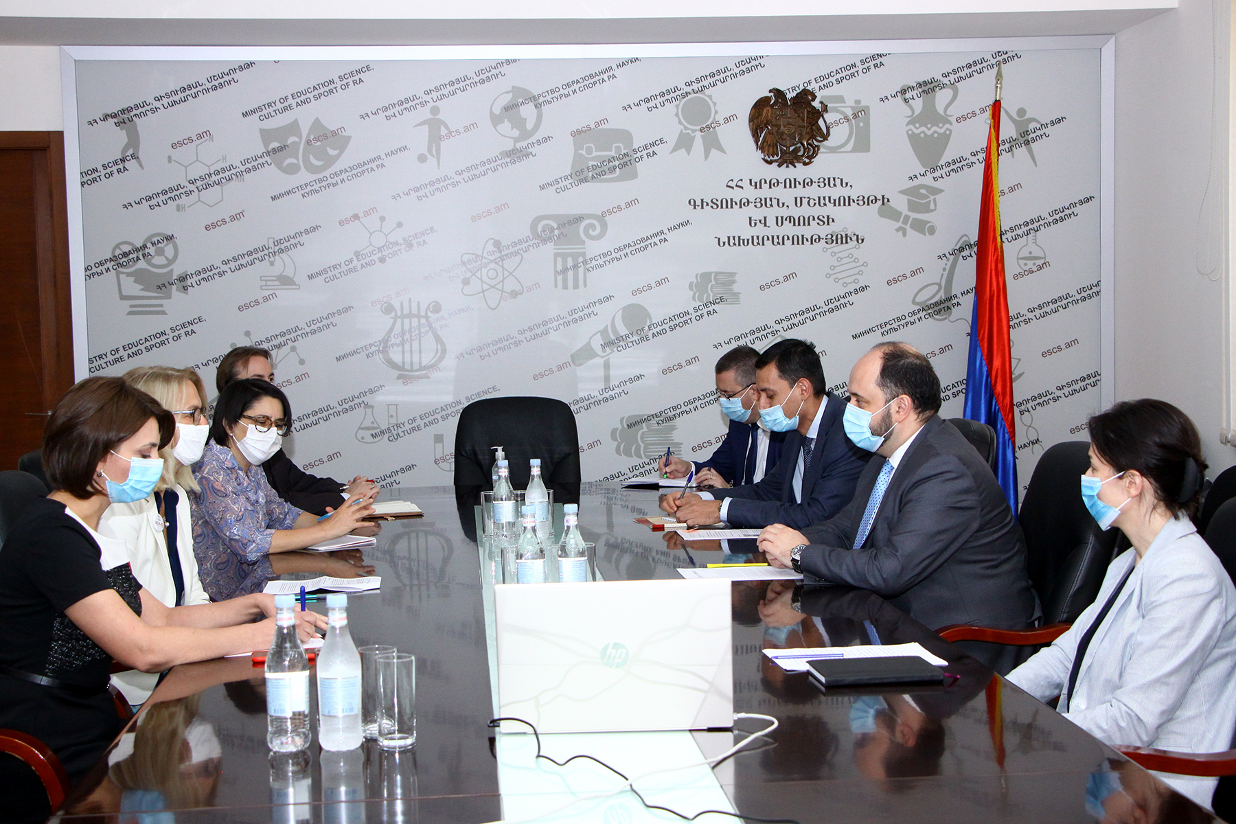 ԿԳՄՍ նախարարն ընդունել է Հայաստանում առաքելությունն ավարտող ԱՄՆ ՄԶԳ հայաստանյան տնօրեն Դեբորա Գրիզերին