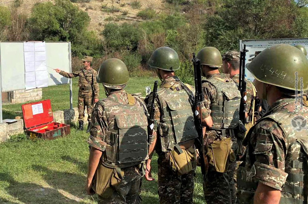 Անցկացվել են կրակային պարապմունքներ