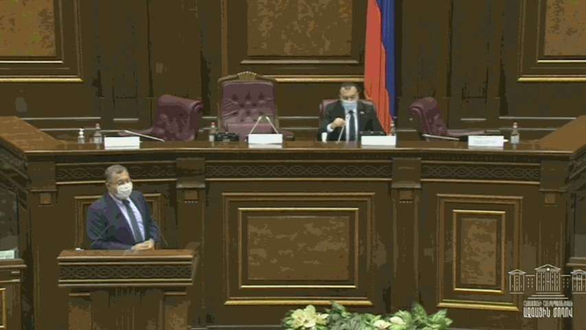 Ինչո՞ւ վարկային կազմակերպությունների տոկոսագումարների նկատմամբ չկա վերահսկողություն և ինչպե՞ս է հարցի լուծումը տեսնում ԿԲ-ն. բանավեճ ԱԺ-ում