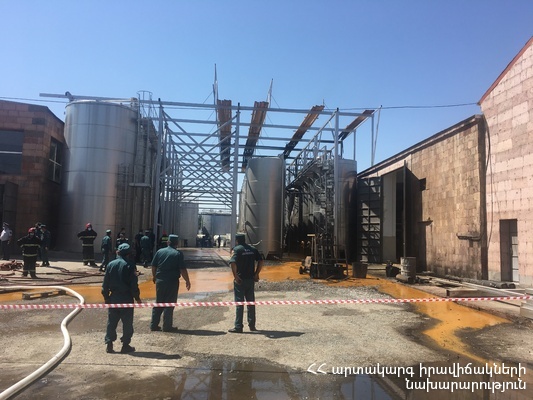 «Պռոշյան կոնյակի գործարանի» մասնաճյուղում տեղի ունեցած պայթյունի հավանական վարկած նշվում է  զոդման ժամանակ առաջացած կայծը