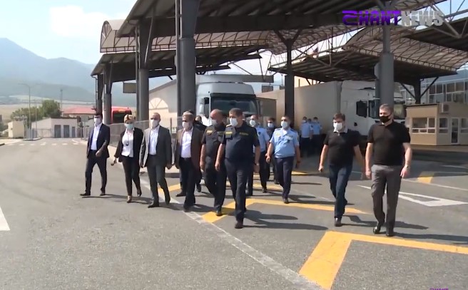 ՊԵԿ նախագահ Էդվարդ Հովհաննիսյանն աշխատանքային այցով եղել է Բագրատաշենի մաքսակետում