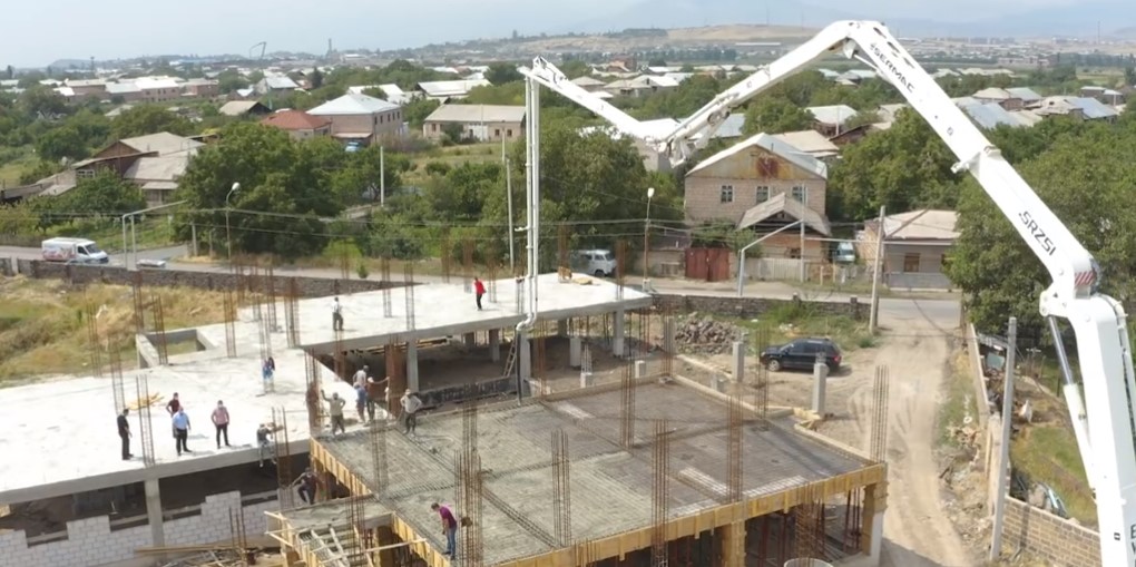 Վարչապետը տեսանյութ է հրապարակել Արամուս, Կաթնաղբյուր և Մայակովսկի համայնքներում իրականացվող աշխատանքների վերաբերյալ