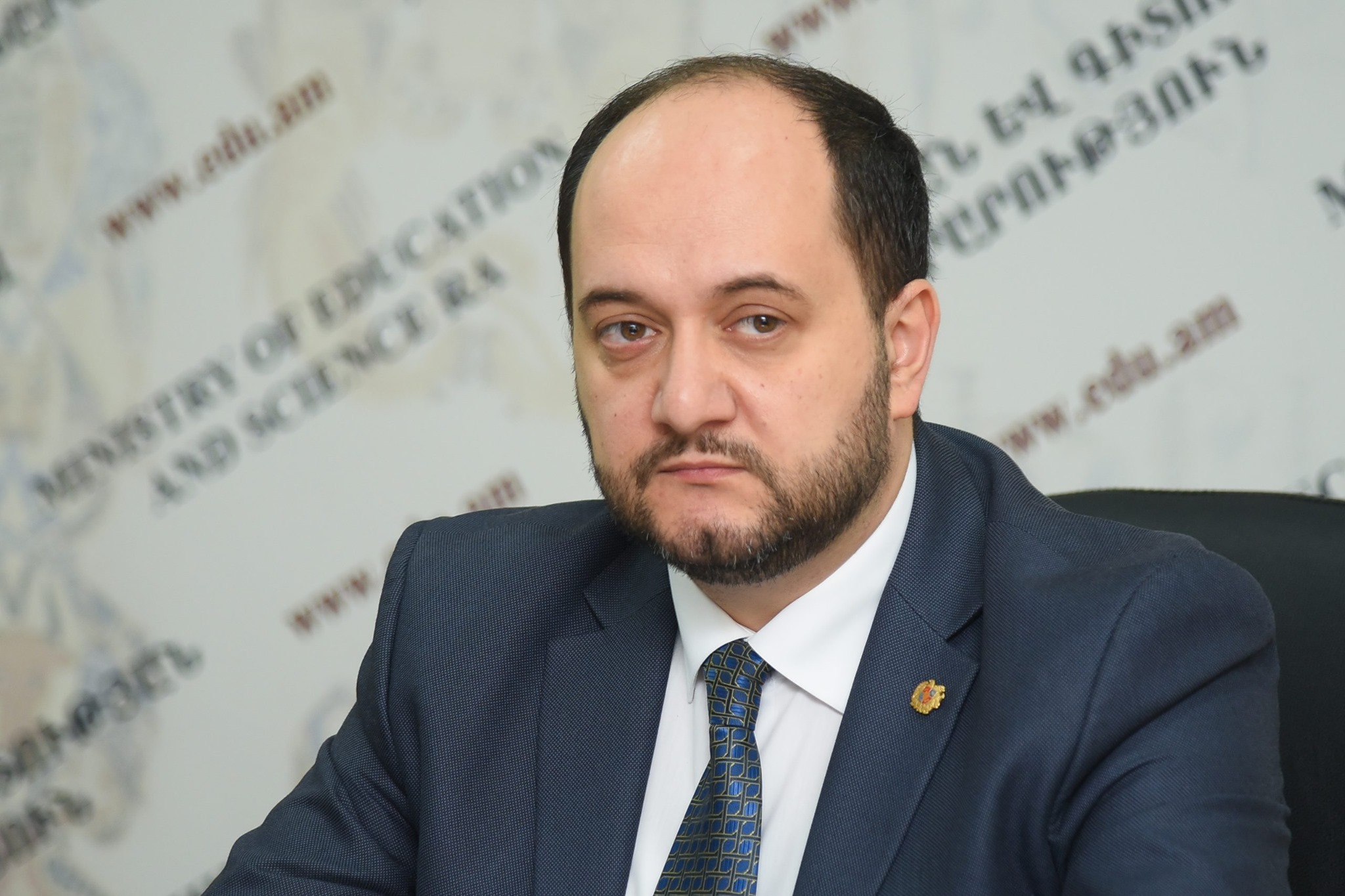 Երբ թիկունքն ամուր է կրթությամբ ու մշակույթով, ճակատում պայքարը համառ է ու հաղթանակող. Արայիկ Հարությունյան