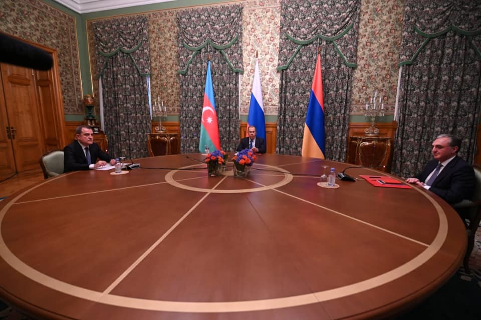 Քիչ անց սպասվում Է Սերգեյ Լավրովի հայտարարությունը մոտ 10 ժամ տևած խորհրդակցությունից հետո