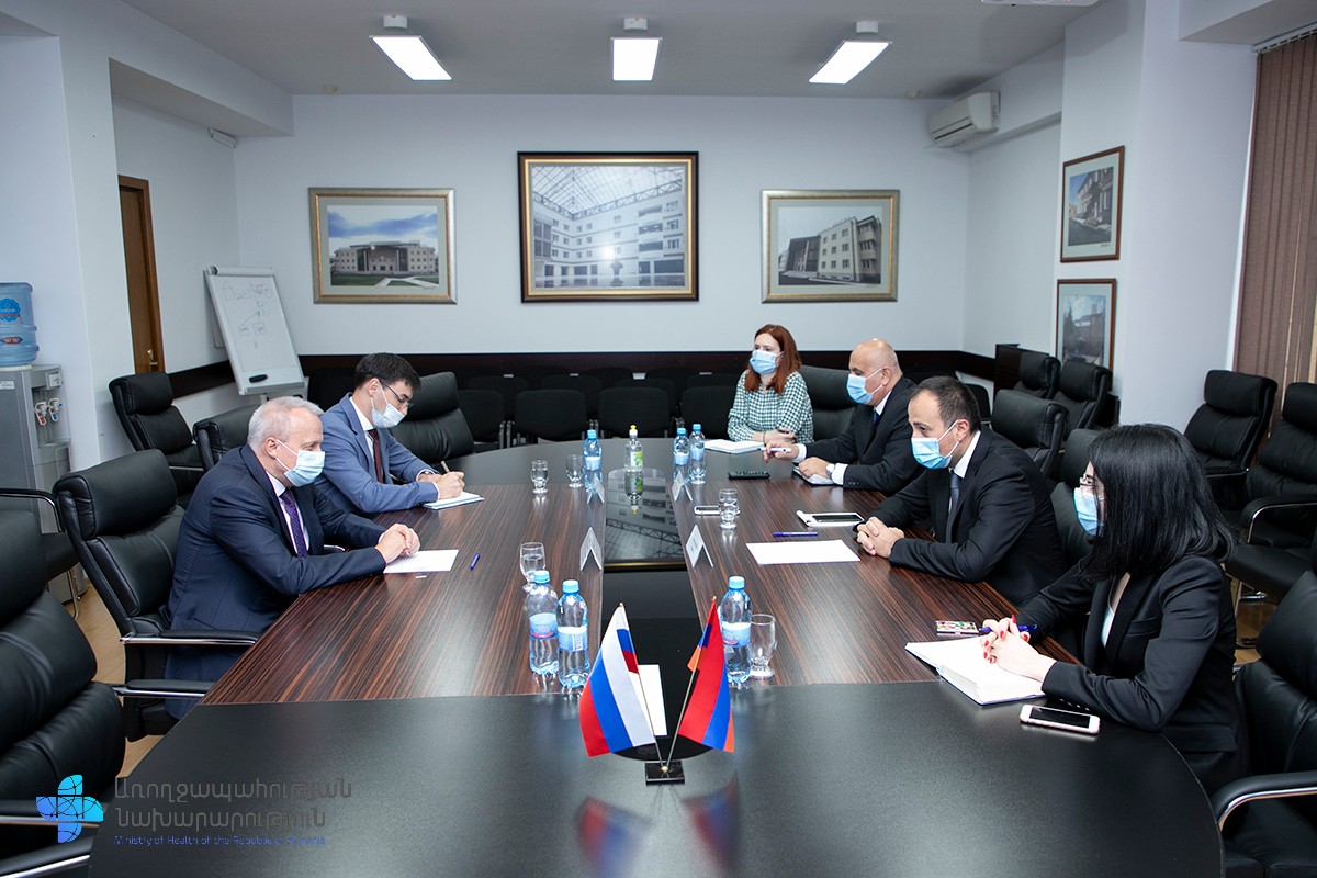Արսեն Թորոսյանը հանդիպել է ՀՀ-ում ՌԴ դեսպան Սերգեյ Կոպիրկինի հետ