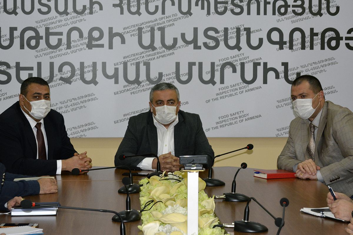 Քննարկվել են պատերազմական դրության պայմաններում Հայաստանի անասնահամաճարակային իրավիճակի վերահսկողության առաջնահերթությունները
