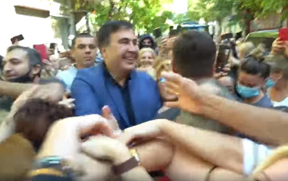 Հունաստանում հարձակվել են Սաակաշվիլիի վրա