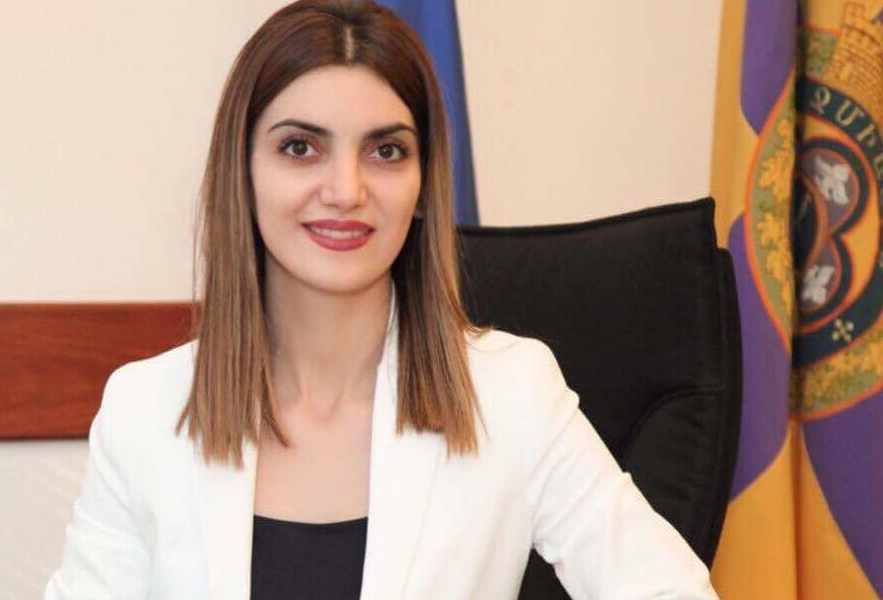 Էջմիածինը Հադրութին նվիրաբերել է UAZ HUNTER ամենագնաց․ կամավոր ջոկատի հավաքագրումը շարունակվում է