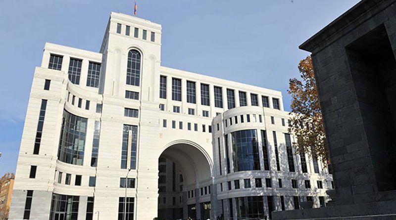 Տեղափոխությունը նախապես համաձայնեցված էր և իրականացվում էր ռուսական խաղաղապահ ուժերի ուղեկցությամբ․ ՀՀ ԱԳՆ-ն՝  ԼՂ բնակիչների առևանգման մասին