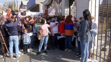 Հայաստանում ԵՄ պատվիրակությունը արցախցիներին այսօր չլսեց․ բողոքի ակցիան կշարունակվի վաղը