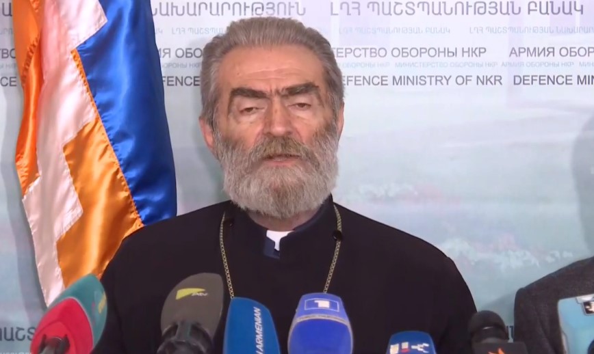 Արցախի թեմի առաջնորդ Պարգև արքեպիսկոպոս Մարտիրոսյանի ճեպազրույցը