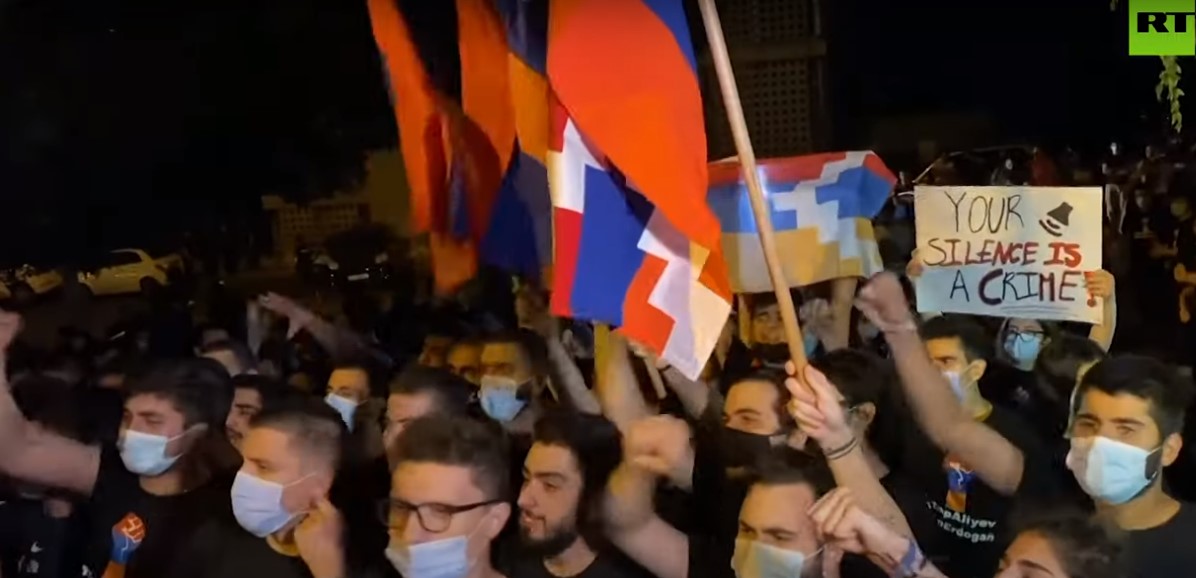 Լիբանանահայերը բողոքի ակցիա են անցկացրել Թուրքիայի դեսպանատան մոտ