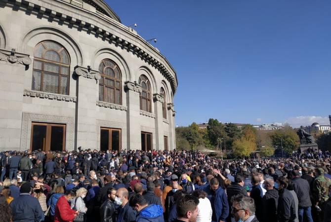 Ազատության հրապարակից 79 անձ բերվել է ոստիկանություն