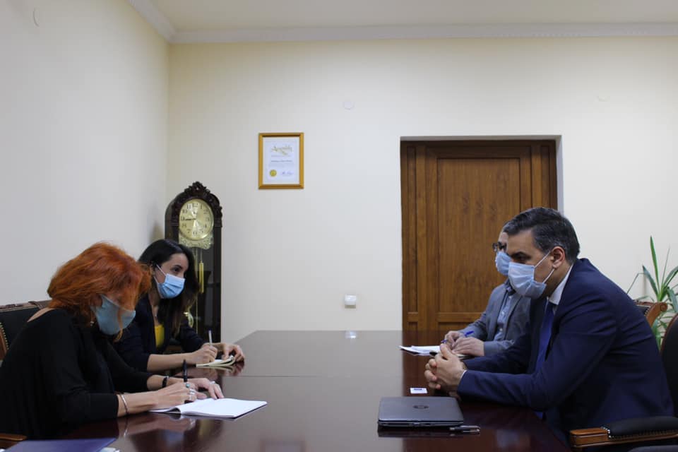 Գերիների վերադարձն ու դիակների փոխանակումը պահանջում է հրատապ լուծում. ՀՀ ՄԻՊ-ը իրավիճակը ներկայացրել է Human Rights Watch կազմակերպության տարածաշրջանային տնօրենի տեղակալին