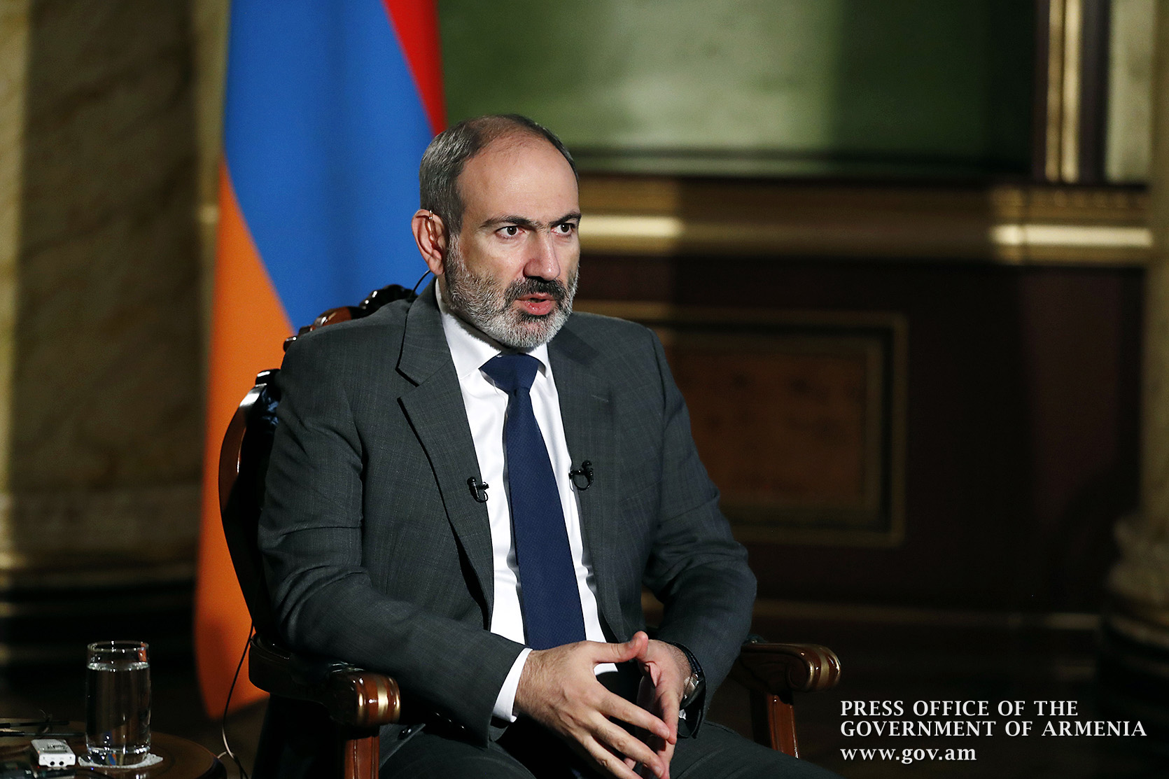Ցավում եմ, որ այս հարցազրույցի հրապարակումից ընդամենը ժամեր անց Իսրայելը, թեկուզ անուղղակի, թիրախ դարձավ՝ Վիեննայի սինագոգի տեսքով․ Փաշինյան