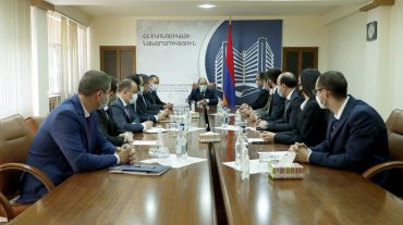 Վարչապետն Էկոնոմիկայի նախարարության աշխատակազմին է ներկայացրել նորանշանակ նախարարին