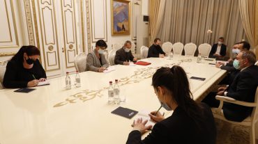 Վարչապետն ընդունել է ԿԽՄԿ ներկայացուցիչներին
