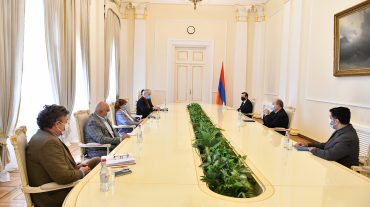 Արմեն Սարգսյանը հյուրընկալել է բարոնուհի Քերոլայն Քոքսին