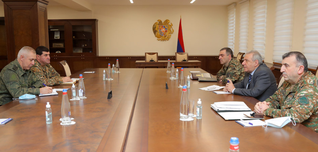 ՀՀ պաշտպանության նախարարն ընդունել է ՌԴ խաղաղապահ զորախմբի հրամանատարին