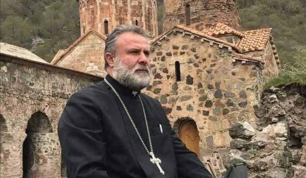 Դադիվանքի վանահայր տեր Հովհաննեսը ժամանակավոր տեղափոխվել է Սուրբ Երրորդություն եկեղեցի