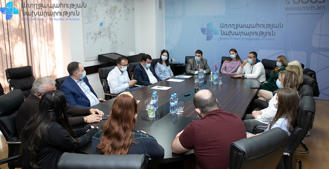 Արսեն Թորոսյանը հանդիպել է արտասահմանից Հայաստան ժամանած հայ և օտարազգի բուժաշխատողների հետ