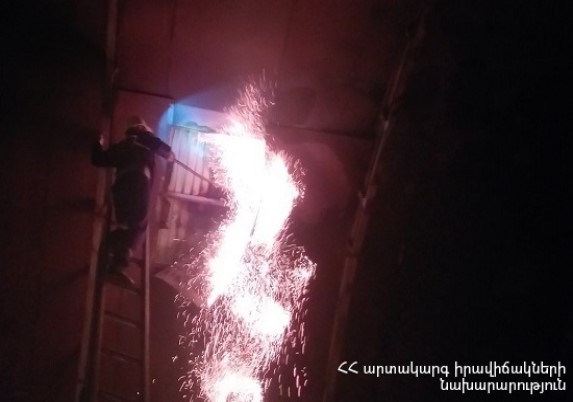 Հրդեհ Իջևանի քարի արտադրամասի տանիքում