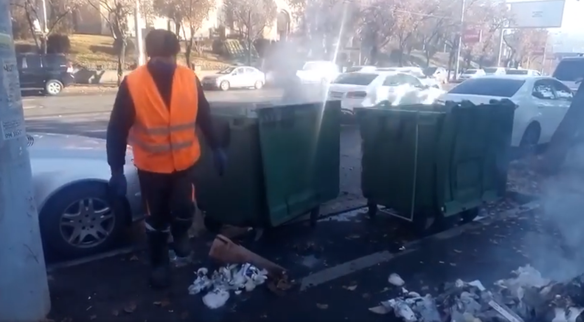 Այրվող աղբաման՝ Բաղրամյան պողոտայում