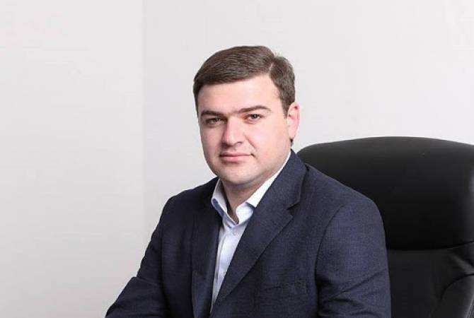 Երջանիկ Հակոբյանը վայր է դնում պատգամավորական մանդատը
