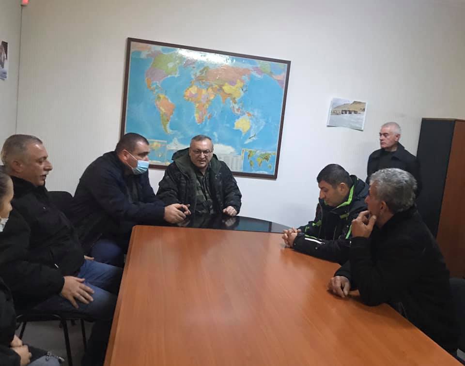 ԱՀ ԱԺ նախագահը քննարկել է Ադրբեջանի վերահսկողության տակ անցած տարածքների բնակիչների խնդիրները