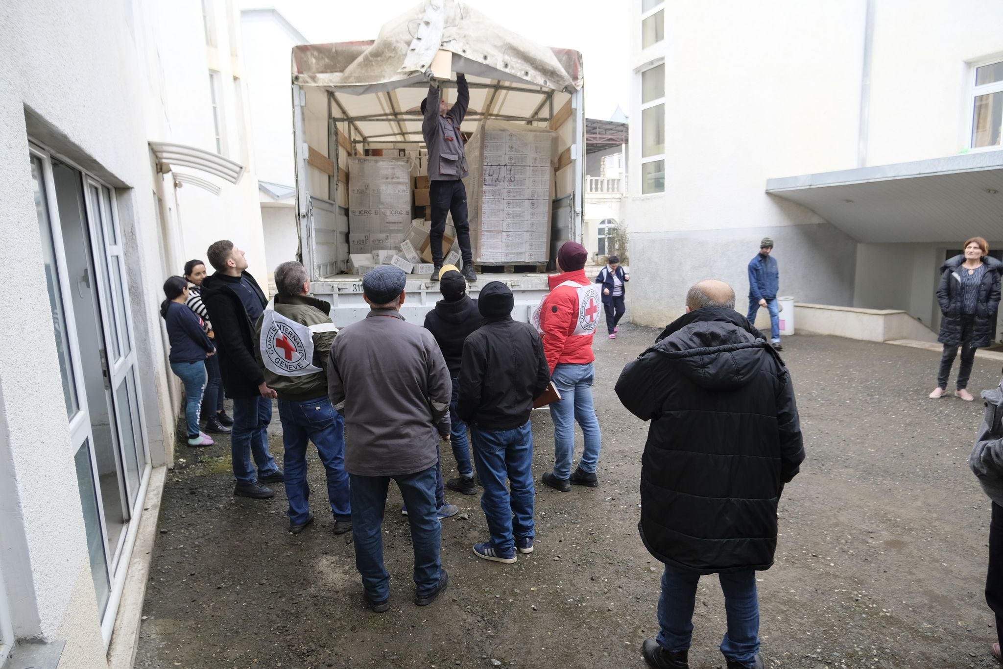 ԿԽՄԿ-ն Արցախում աջակցել է ժամանակավոր ապաստանած 221 ընտանիքի
