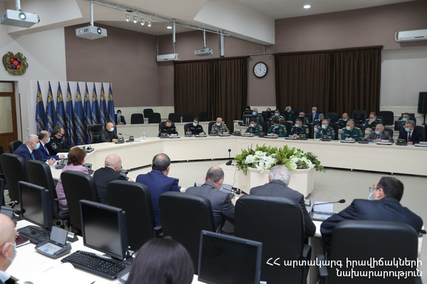 Քննարկվում է դպրոցներում «Քաղաքացիական պաշտպանություն» առանձին առարկա դասավանդելու անհրաժեշտությունը