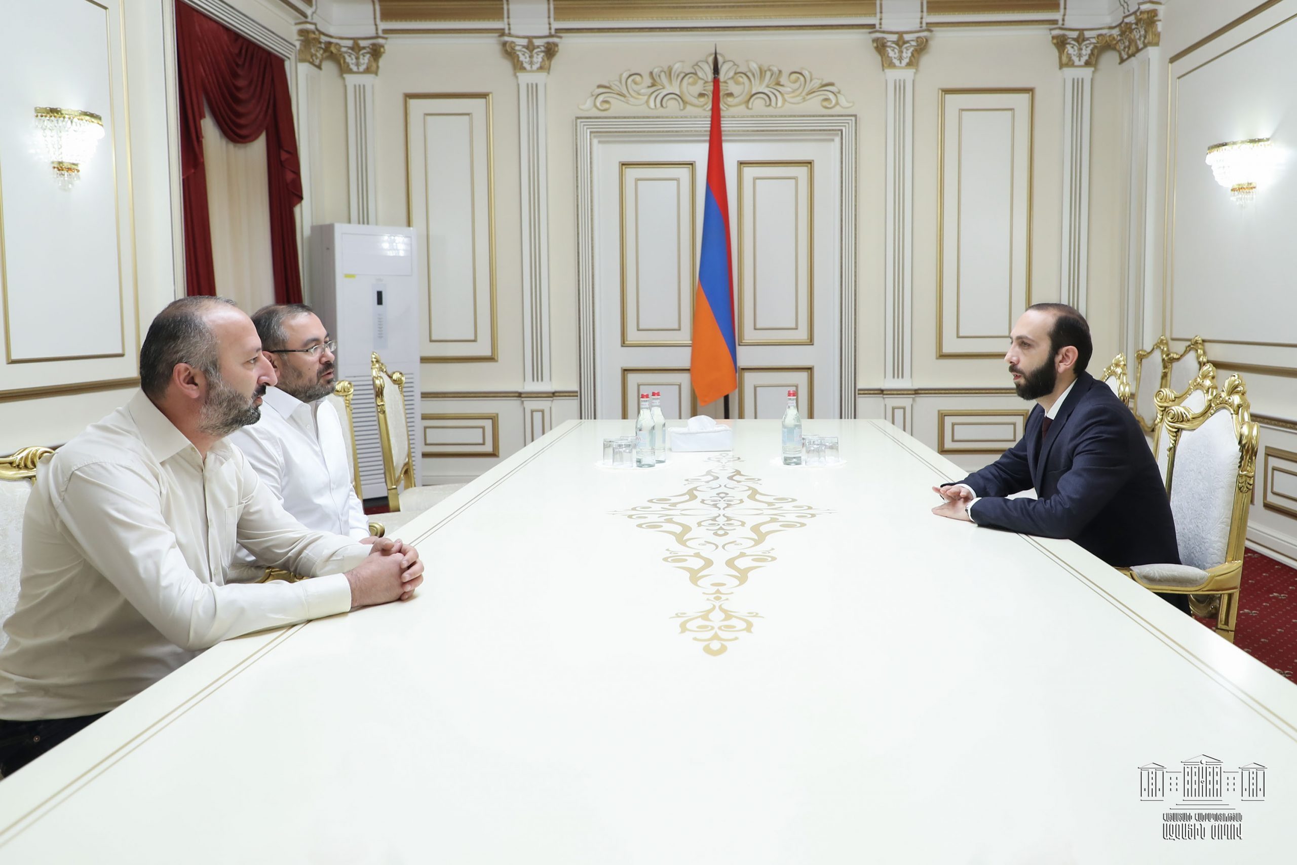 Արարատ Միրզոյանը հանդիպել է ՔՈ կուսակցության ներկայացուցիչներին