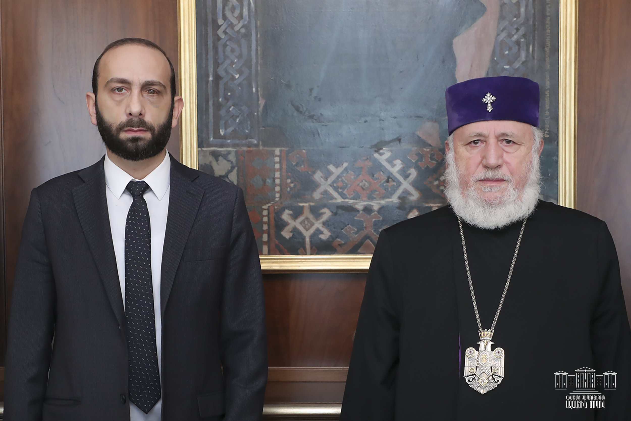 Արարատ Միրզոյանը հանդիպել է Ն.Ս.Օ.Տ.Տ. Գարեգին Բ կաթողիկոսի հետ