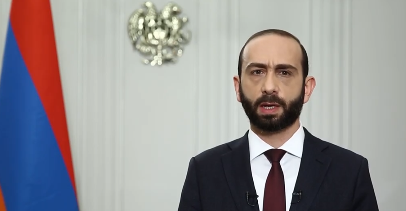 Կենաց բարձրացնենք և թեկուզ արցունքները մեր աչքերին, բայց խմենք բոլոր նրանց կենդանի կենացը, ովքեր ընկան, որ մյուսներն ապրեն․ ԱԺ նախագահ