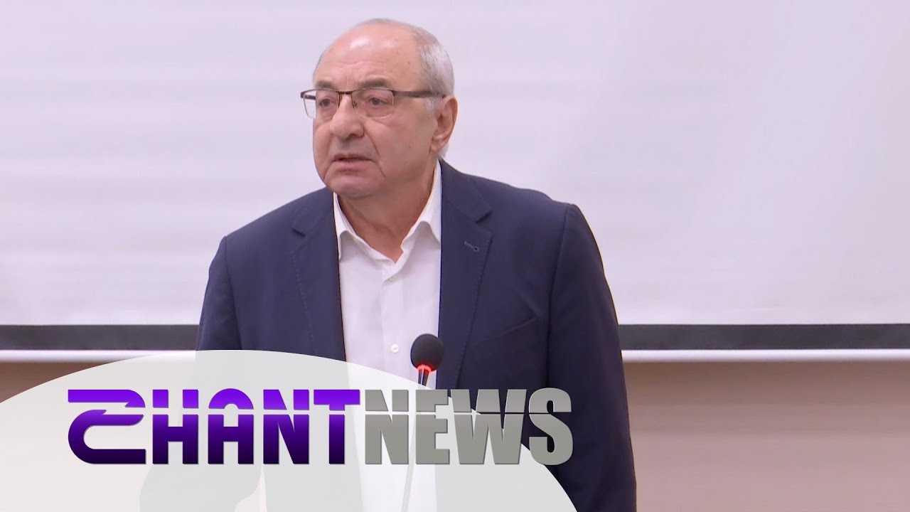 Վազգեն Մանուկյանը պնդում է, որ նոյեմբերի 9-ի համաձայնագրում կարելի է հասնել ավելի շահեկան իրավիճակի․ նա հանդիպել է մի խումբ մտավորականների հետ