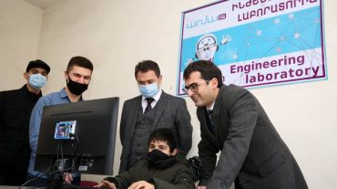 ՀՀ ԲՏԱ նախարարության կողմից համակարգիչներ են տրամադրվել սահմանամերձ Բերդ քաղաքի թիվ 3 հիմնական դպրոցին