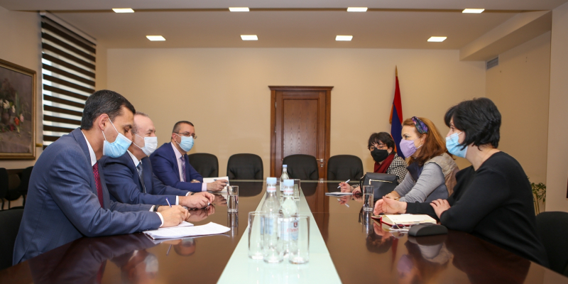 ԿԳՄՍ նախարար Վահրամ Դումանյանն ընդունել է ՀՀ-ում ՅՈՒՆԻՍԵՖ-ի ներկայացուցչին
