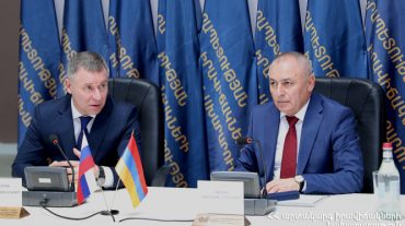 Հայաստանի և Ռուսաստանի ԱԻ նախարարները քննարկել են Արցախում իրականացվող մարդասիրական ծրագրերի ընթացքը