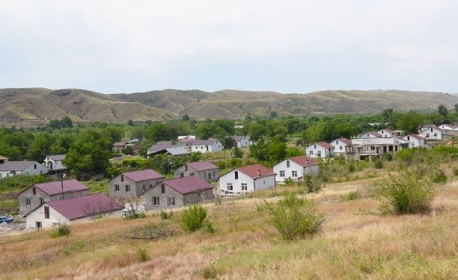 Շուրջ 700 առանձնատներ տրամադրվելու են իրենց բնակավայրերից տեղահանված արցախցիներին