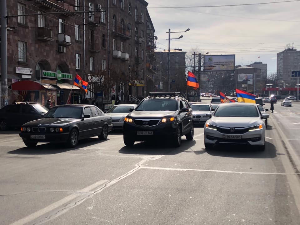 Նիկոլ Փաշինյանի հրաժարականի պահանջով ավտոերթ է տեղի ունեցել․ կա բերման ենթարկված