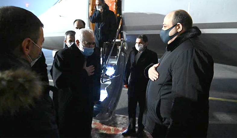Իրանի արտգործնախարարին օդանավակայանում դիմավորել է ԱԳ նախարարի տեղակալը