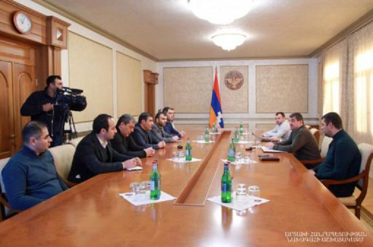 Արայիկ Հարությունյանն ընդունել է ՀՀ-ից ժամանած մի խումբ բժիշկ-փորձագետների