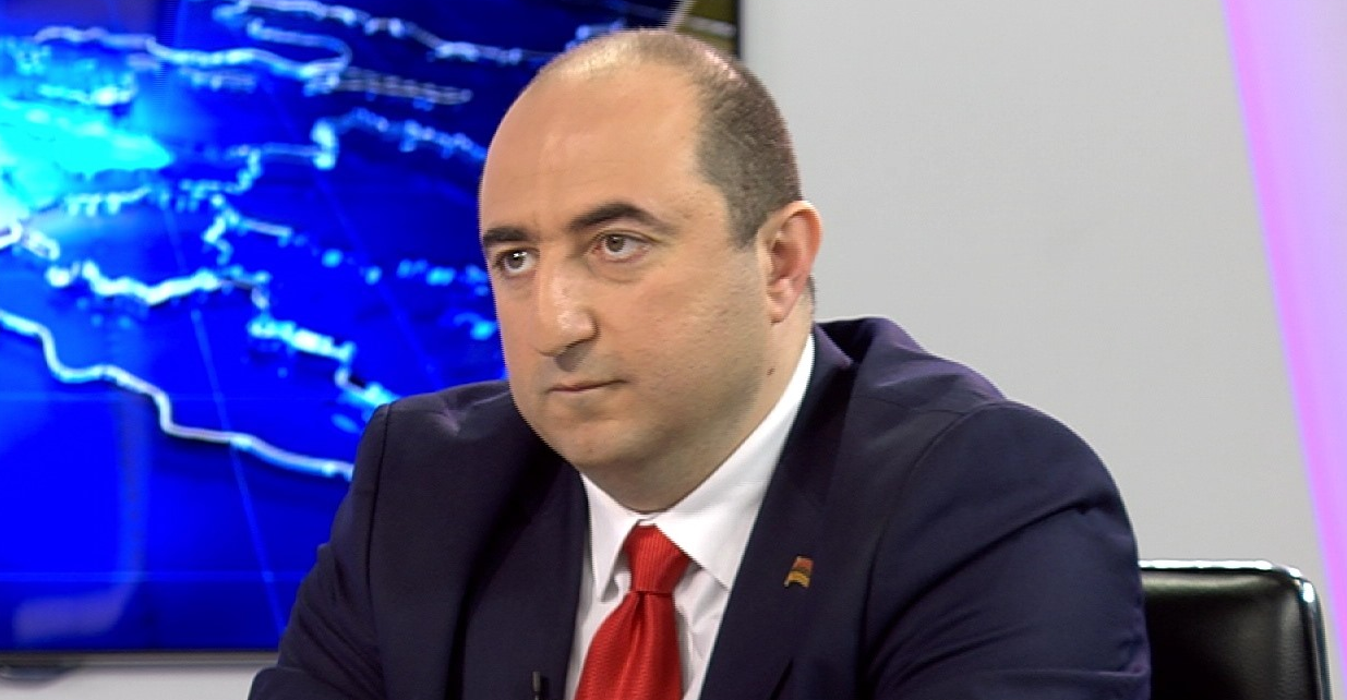 Արտակ Մանուկյանը դուրս է եկել կորոնավիրուսի քննիչ հանձնաժողովի կազմից. նրան կփոխարինի Արման Եղոյանը