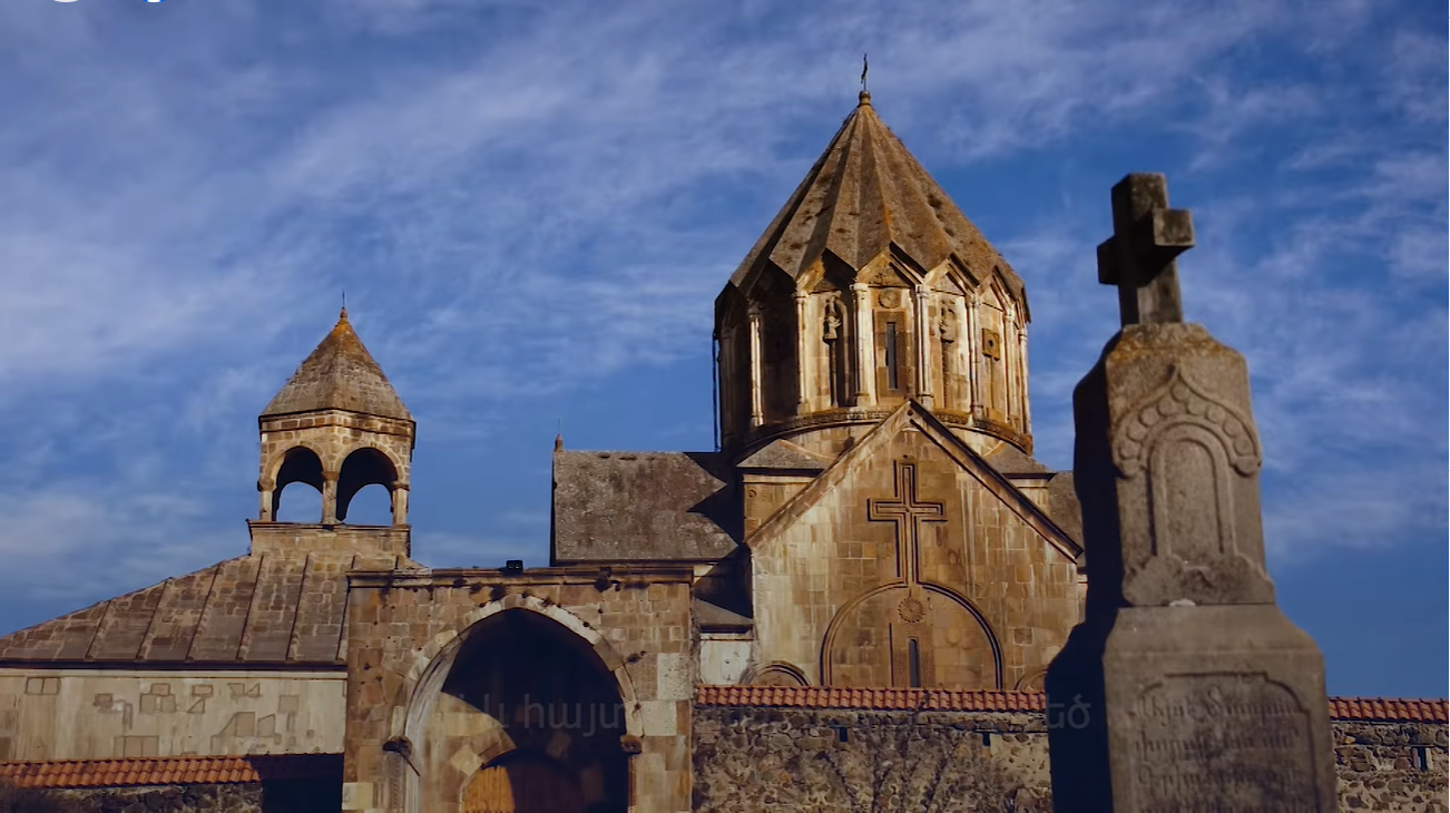 Արցախի նախագահը Գանձասարի վանական համալիրում մատուցված Սուրբծննդյան պատարագից տեսանյութ է հրապարակել